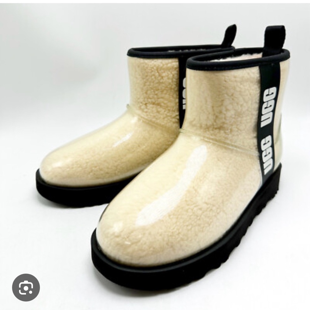 UGG Cream and Black Shearling Boots Rainproof